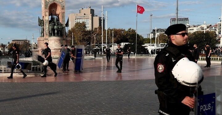 Συνελήφθησαν 56 ύποπτοι στην Τουρκία – Καταζητούνταν από 18 χώρες