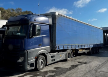 Έβρος: Συνελήφθησαν 2 διακινητές με 12 μη νόμιμους μετανάστες