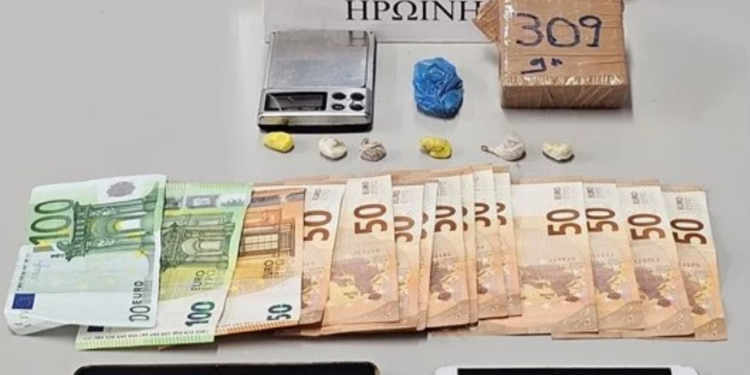 Καβάλα: Συνελήφθη ημεδαπός για κατοχή ναρκωτικών ουσιών