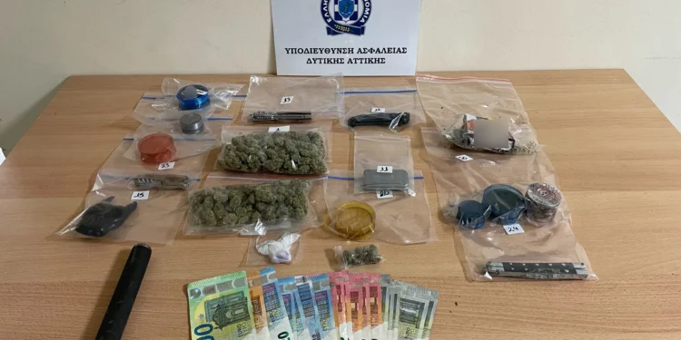 Χαϊδάρι: Συνελήφθησαν 19χρονη και 24χρονος για διακίνηση ναρκωτικών