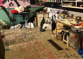 Νομική: Μπάχαλο άφησαν οι καταληψίες – Οδηγούνται στον Εισαγγελέα