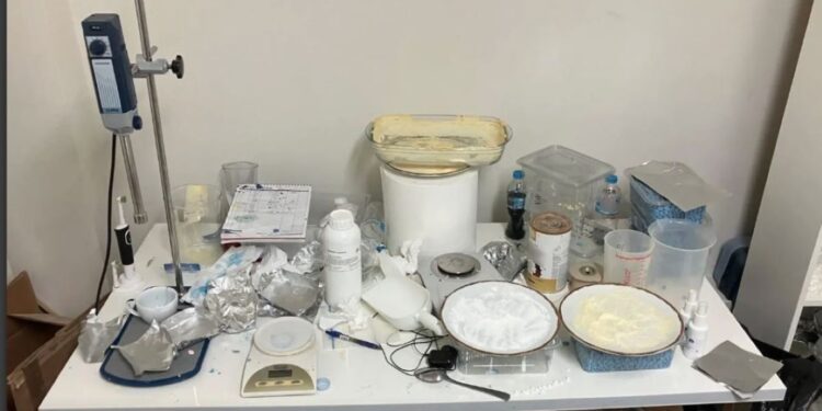 Στα χέρια της ΕΛ.ΑΣ. εγκληματική οργάνωση που διακινούσε αναβολικά – Τουλάχιστον €2,5 εκατ. το κέρδος