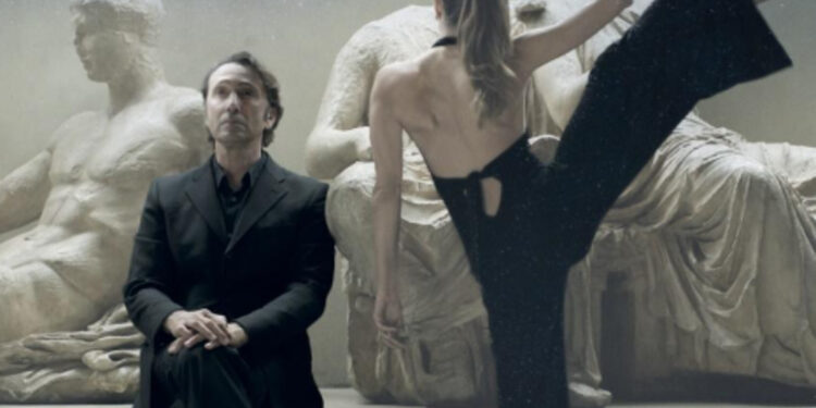 “Νυχτερινός Εκφωνητής”: Η νέα ταινία του Ρένου Χαραλαμπίδη – Δείτε το τρέιλερ