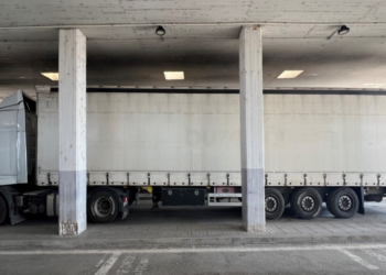 Συνελήφθησαν τρεις αλλοδαποί για διακίνηση παράνομων μεταναστών