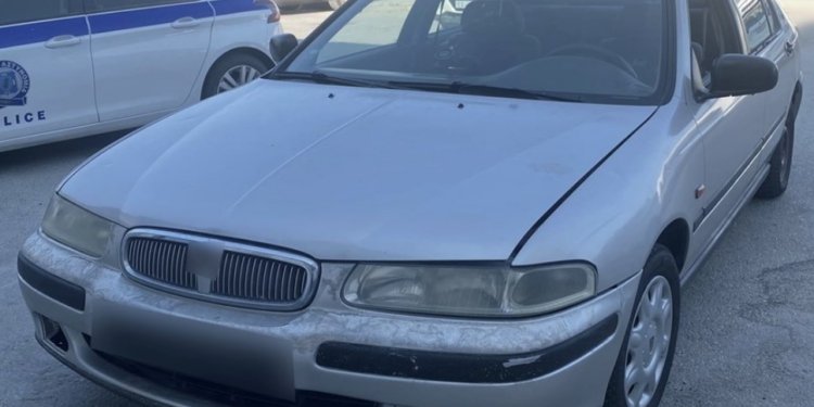 Συνελήφθη διακινητής στον Έβρο με 5 παράνομους μετανάστες