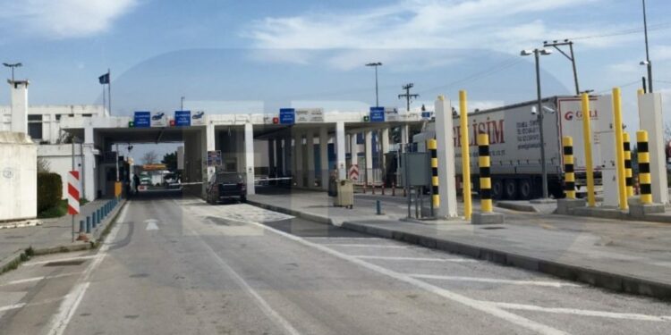 Σύλληψη αλλοδαπής στο Τελωνείο Κήπων διωκόμενης με καταδικαστική απόφαση