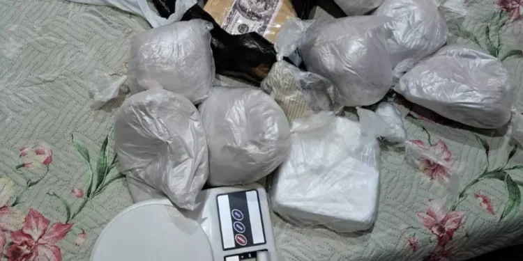 Ζεφύρι: Συνελήφθησαν άνδρας και γυναίκα για κατοχή κοκαΐνης και ηρωίνης