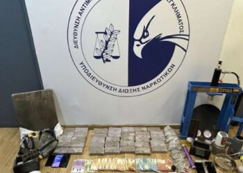 Δυτική Αττική: Συνελήφθησαν 2 μέλη συμμορίας, που προμήθευε ηρωίνη σε μικροεμπόρους