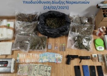 Αττική: Τρεις συλλήψεις για διακίνηση ναρκωτικών