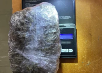 Τρεις συλλήψεις για διακίνηση ναρκωτικών και λαθραίων καπνικών προϊόντων σε Καλλιθέα και Άγιο Παντελεήμονα