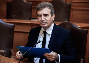 Aνάρτηση Χρυσοχοϊδη για τις γυναίκες της ΕΛΑΣ – Πόσες είναι υψηλόβαθμες σε κομβικές θέσεις