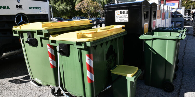 «Σιωπηλό» σοκ στον Άλιμο: Ποιος άφησε το βρέφος δίπλα στον κάδο – Σενάρια υπό διερεύνηση