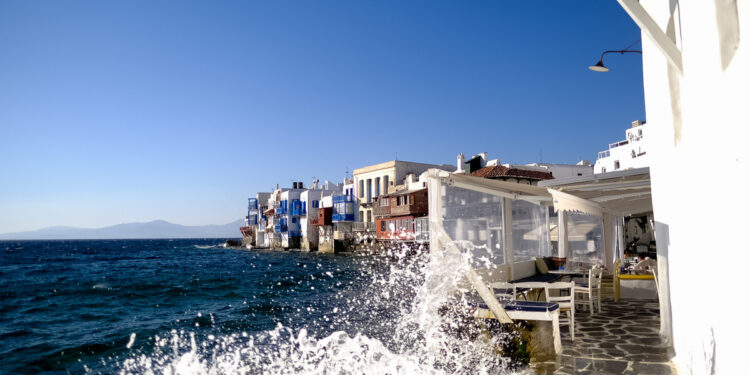 Μύκονος: Εξαρθρώθηκε συμμορία που διακινούσε μεγάλες ποσότητες ναρκωτικών ουσιών