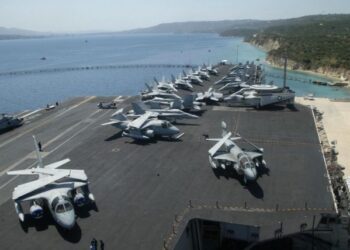 Κατάσκοπος με θέα τη Σούδα: Συνελήφθη Αζέρος ιρανικής καταγωγής στην Κρήτη