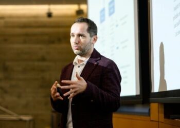 Εν ψυχρώ σχέδιο εκδίκησης στην Αγία Παρασκευή – Πώς στήθηκε η φονική ενέδρα στον Πολωνό καθηγητή