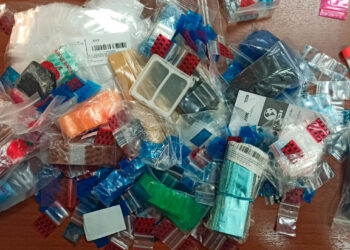 Νέος Κόσμος: Dj–«dealer» με στούντιο μεταμφιεσμένο σε αποθήκη ναρκωτικών – Τιμοκατάλογος, αποθήκη και… οδηγίες χρήσης