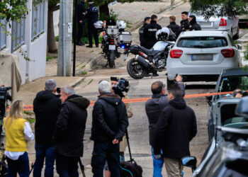 Σοβαρά ερωτήματα μετά το οικογενειακό έγκλημα στη Γλυφάδα: Πώς βγήκε από το Δρομοκαΐτειο ο 46χρονος