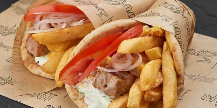 Το διάσημο σουβλατζίδικο στη Δραπετσώνα – Ο τιμοκατάλογος των ουσιών και ο γνωστός ιδιοκτήτης του