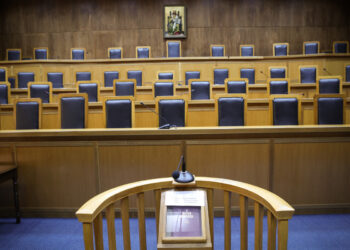 Στον εισαγγελέα οι γονείς του κοριτσιού, που έπεσε σε σιντριβάνι στην Καλλιθέα