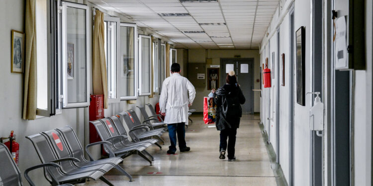 Αναισθησιολόγος στη Θεσσαλονίκη χρέωνε 20 ευρώ για αφαίρεση αμυγδαλών: Πώς τον «έκαψαν» οι αποδείξεις – Το πρόστιμο «μαμούθ»