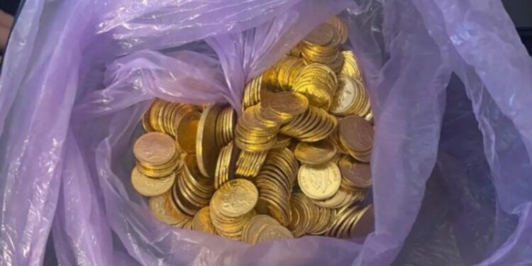 Το ανώνυμο email στο FBI για τους προφυλακισμένους Ρομά: καταγγελίες για εκβιασμούς, άνοιγμα τάφων και εμπλοκή γυναίκας αστυνομικού