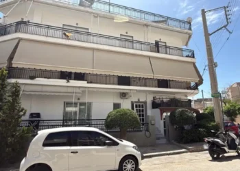 16 μήνες φυλάκιση στους γονείς για το σπίτι-σοκ στο Περιστέρι