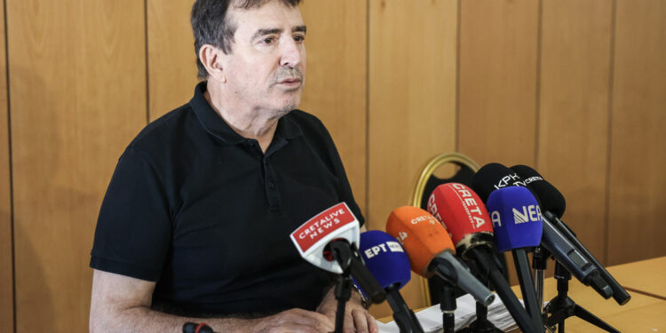 Χρυσοχοΐδης για γυναικοκτονία στην Καλαμάτα: Έχουμε 3.850 συλλήψεις για ενδοοικογενειακή βία τους πρώτους 4 μήνες του 2026
