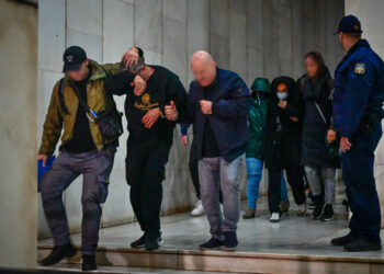 «Χωριάτικο»: 9 κακουργήματα για τους 59 συλληφθέντες – Αυτές είναι οι κατηγορίες που περιλαμβάνει η δικογραφία