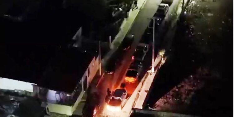 Αττική: Εξαρθρώθηκε σπείρα με λεία 350.000 ευρώ – Οι απάτες με ηχογραφημένα μηνύματα και οι 78 υποθέσεις (Bίντεο)